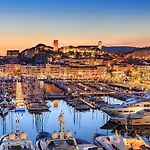 Romantic And New In The Famous Rue Meynadier In The Supercentre Of Appartement Cannes