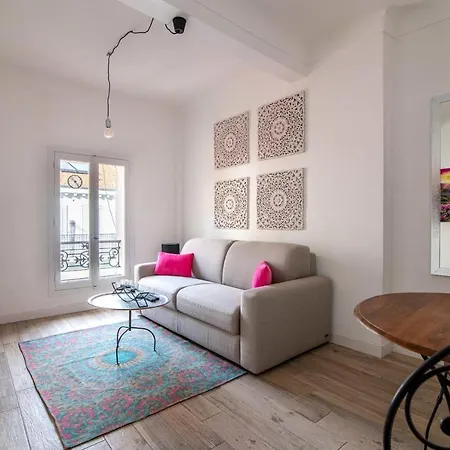 Romantic And New In The Famous Rue Meynadier In The Supercentre Of
