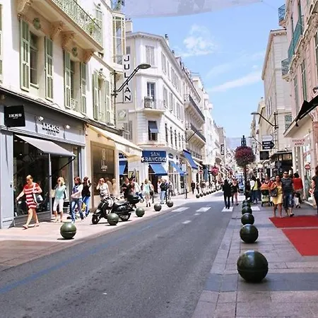 Romantic And New In The Famous Rue Meynadier In The Supercentre Of