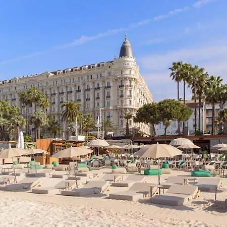 Апартаменты Romantic And New In The Famous Rue Meynadier In The Supercentre Of