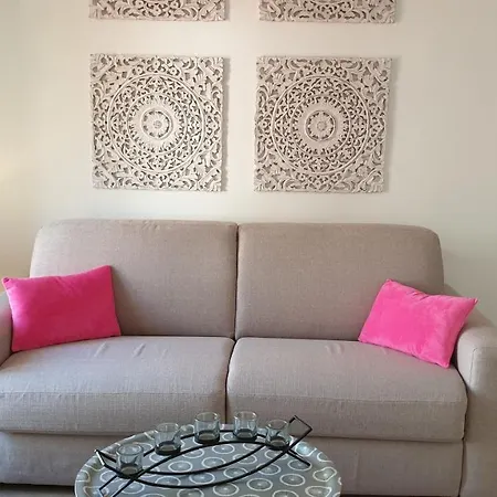 Romantic And New In The Famous Rue Meynadier In The Supercentre Of