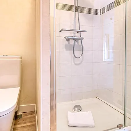 Romantic And New In The Famous Rue Meynadier In The Supercentre Of Cannes