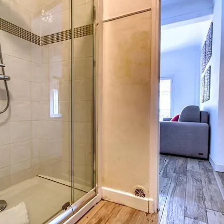 Romantic And New In The Famous Rue Meynadier In The Supercentre Of Daire Cannes