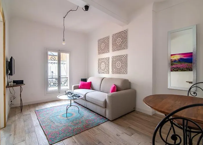 Romantic And New In The Famous Rue Meynadier In The Supercentre Of